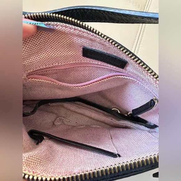 Dooney & Bourke leather purse - Picture 6 of 7